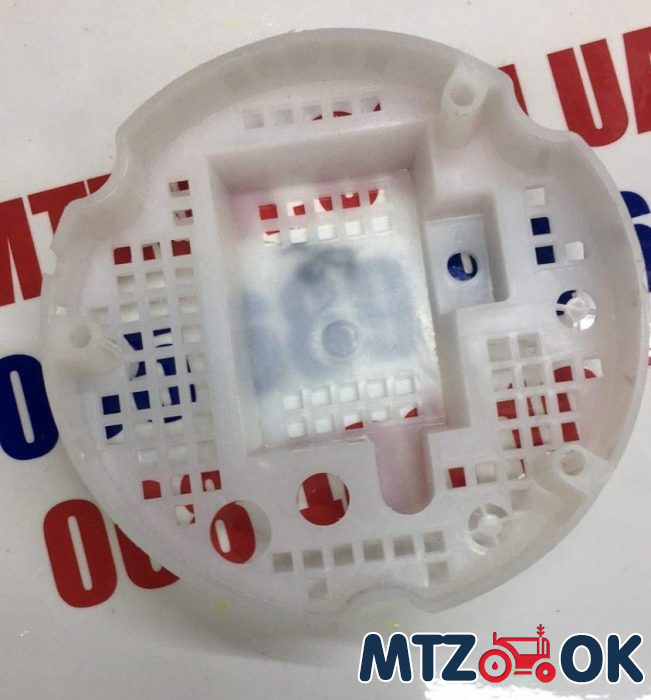 Крышка генератора 1000Вт 46.3701001-А (Беларусь) Крышка генератора 1000Вт 46.3701001-А (Беларусь)