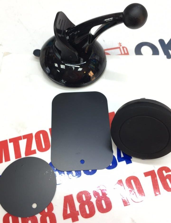 Держатель телефона UH-2013ВК на магнитной присоске Держатель телефона UH-2013ВК на магнитной присоске