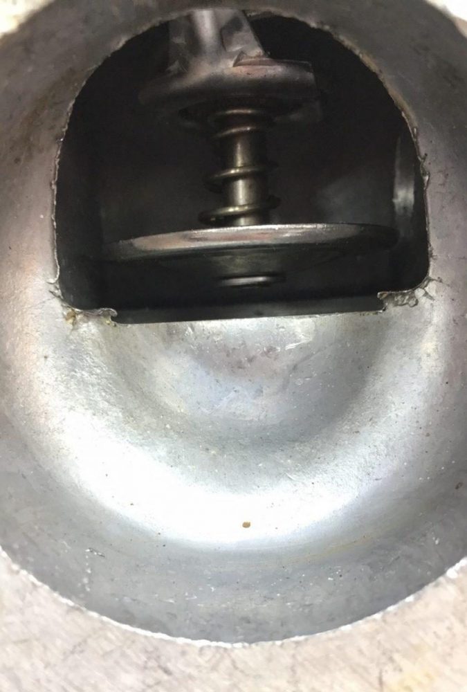 Корпус термостата в сборе с термостатом (пр-во ММЗ) 245-1306040 Корпус термостата в сборе с термостатом (пр-во ММЗ) 245-1306040