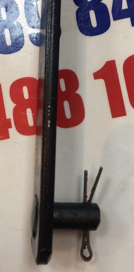 Кронштейн задней рамки МТЗ МК с барашком М10 50мм головка 70мм Кронштейн задней рамки МТЗ МК с барашком М10 50мм головка 70мм