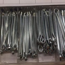 Набор SYD-1084 шплинтов прямых, S головка (144шт, 6 видов) Набор SYD-1084 шплинтов прямых, S головка (144шт, 6 видов)