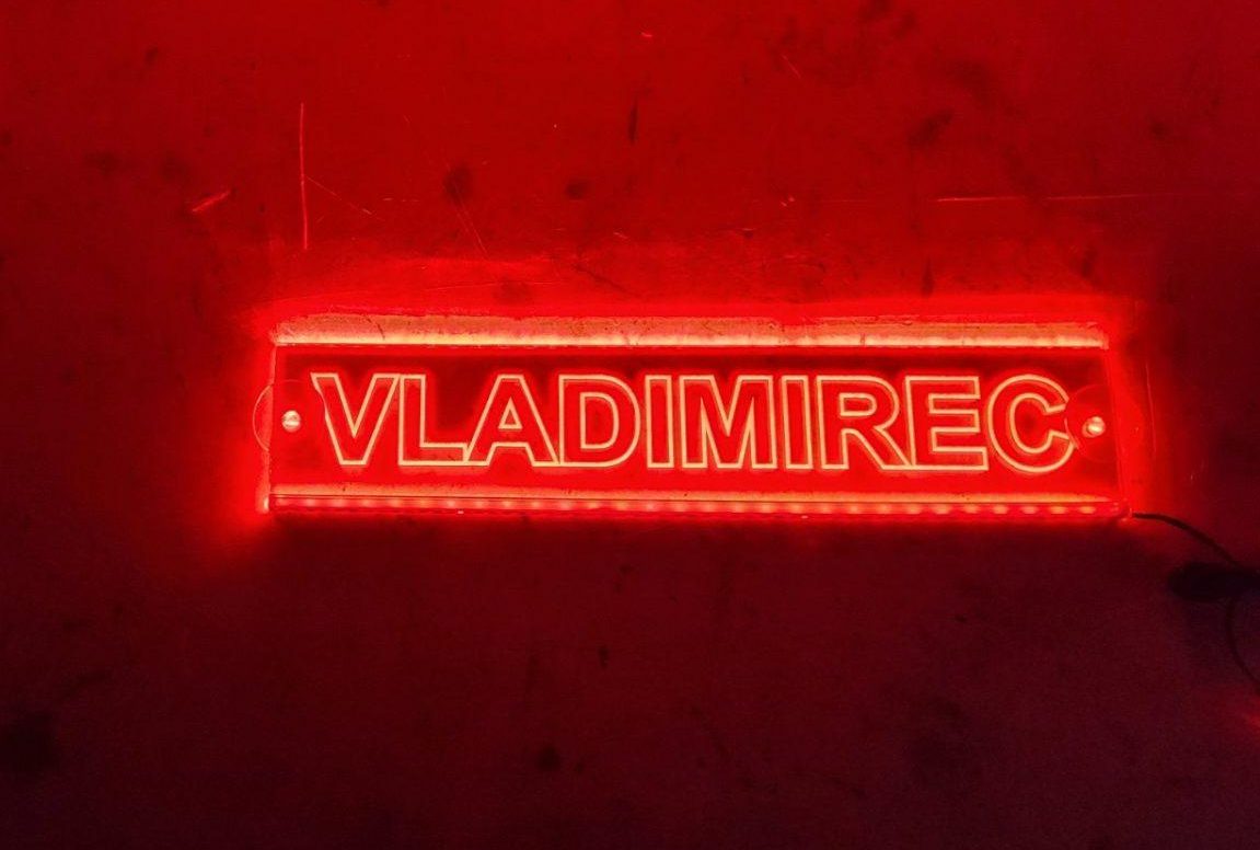 Неоновая табличка (Владимирец) Неоновая табличка (Владимирец)
