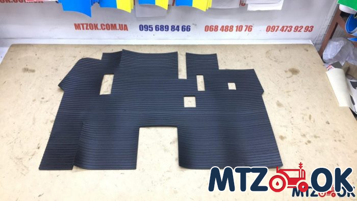 Коврик пола кабины Т-40 (Т25-6702025-В4) 4020 Коврик пола кабины Т-40 (Т25-6702025-В4) 4020