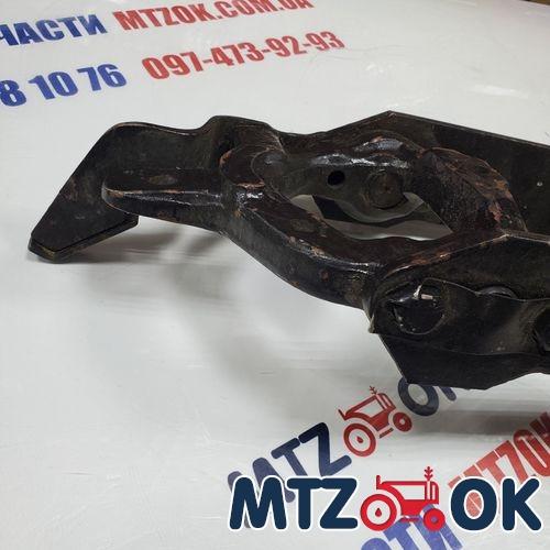 Кронштейн механизма фиксации МТЗ н/о (пр-во МТЗ) 80-4605110 Кронштейн механизма фиксации МТЗ н/о (пр-во МТЗ) 80-4605110