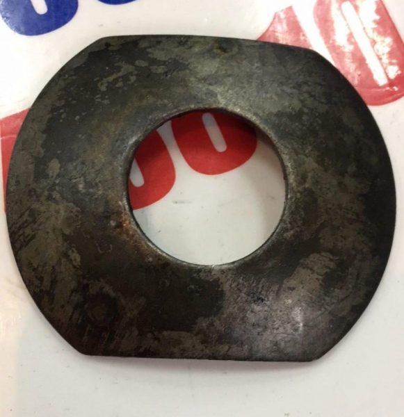 Шайба опорная диффер-ла заднего моста (сателита) (пр-во МТЗ)85-2403025 Шайба опорная диффер-ла заднего моста (сателита) (пр-во МТЗ)85-2403025