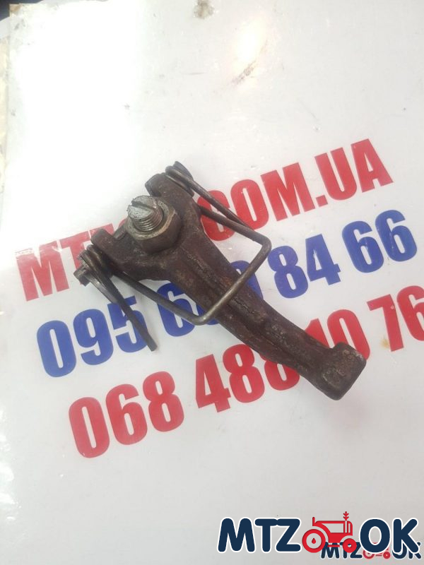 Рычаг отжимной МТЗ с/о в сб. с вилкой (пр-во Украина) 70-1601094-01 Рычаг отжимной МТЗ с/о в сб. с вилкой (пр-во Украина) 70-1601094-01