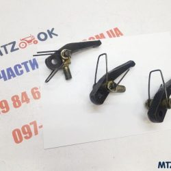 Рычаг оттяж. сцепл. с вилкой (лапка корзины) МТЗ н/о в сборе 3шт.(пр-во МТЗ)85-1601095 Рычаг оттяж. сцепл. с вилкой (лапка корзины) МТЗ н/о в сборе 3шт.(пр-во МТЗ)85-1601095