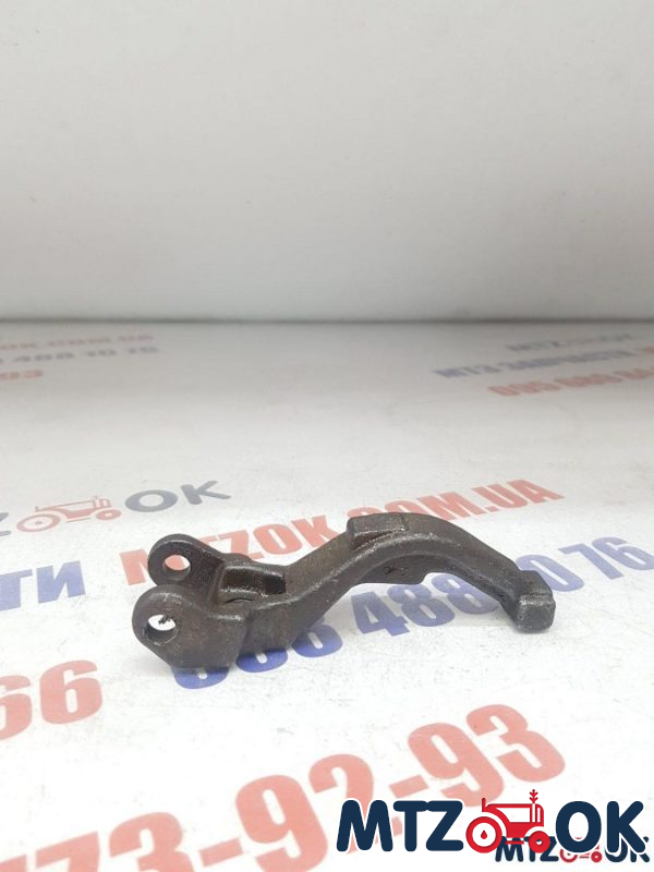 Рычаг отжимной МТЗ с/о без вилки (пр-во МТЗ) 70-1601094 Рычаг отжимной МТЗ с/о без вилки (пр-во МТЗ) 70-1601094