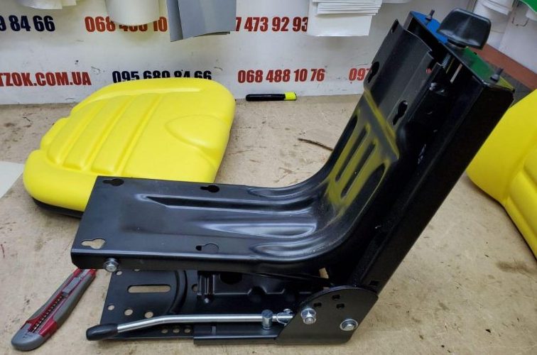 Сиденье МТЗ, ЮМЗ, Т-40, Т-25 80-6800010 желтое Сиденье МТЗ, ЮМЗ, Т-40, Т-25 80-6800010 желтое