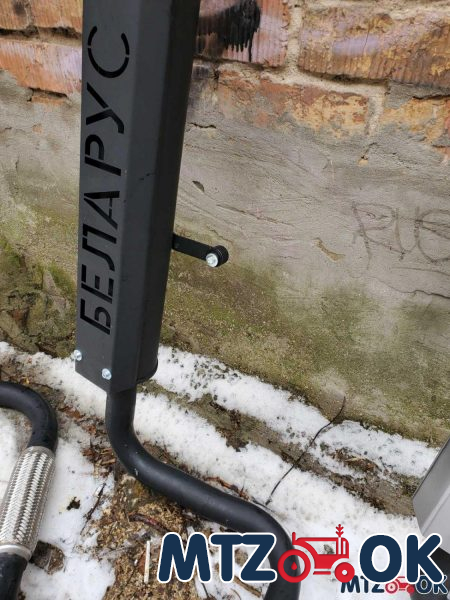 Глушитель МТЗ 80, 82, 920 УК с глушителем (накладка черная), толщина 1,5мм Глушитель МТЗ 80, 82, 920 УК с глушителем (накладка черная), толщина 1,5мм