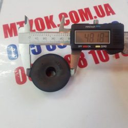Фиксатор двери МТЗ (резиновая) 50-3711038 Фиксатор двери МТЗ (резиновая) 50-3711038