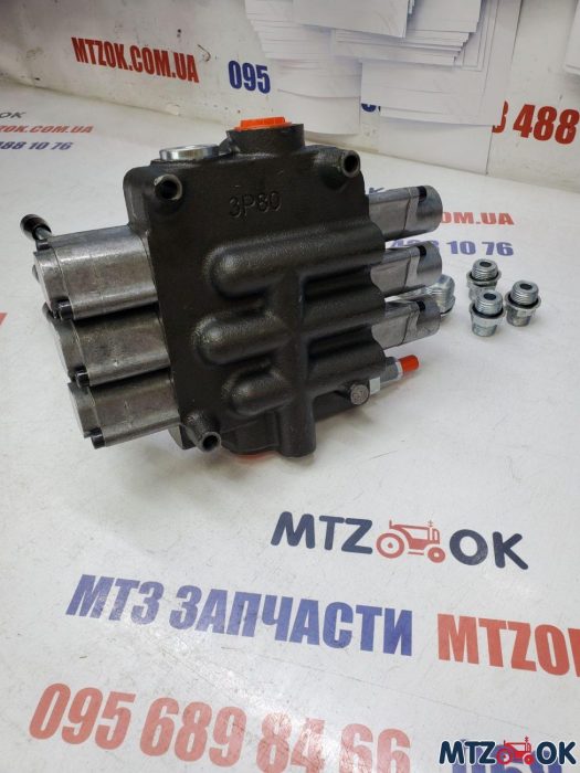 Гидрораспределитель 3Р80+3Л12 (3 плавающие секции) со штуцерами (Badestnost) Гидрораспределитель 3Р80+3Л12 (3 плавающие секции) со штуцерами (Badestnost)