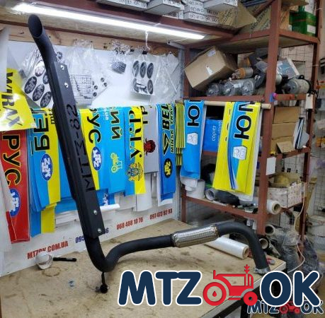 Глушитель МТЗ 80, 82 прямоток со стронгером (накладка черная), толщина 1,5мм Глушитель МТЗ 80, 82 прямоток со стронгером (накладка черная), толщина 1,5мм