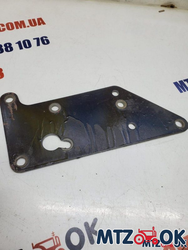 Кронштейн гидрораспределителя РП-80-3/4. РП-70 (пр-во МТЗ) 50-4607032-Б Кронштейн гидрораспределителя РП-80-3/4. РП-70 (пр-во МТЗ) 50-4607032-Б