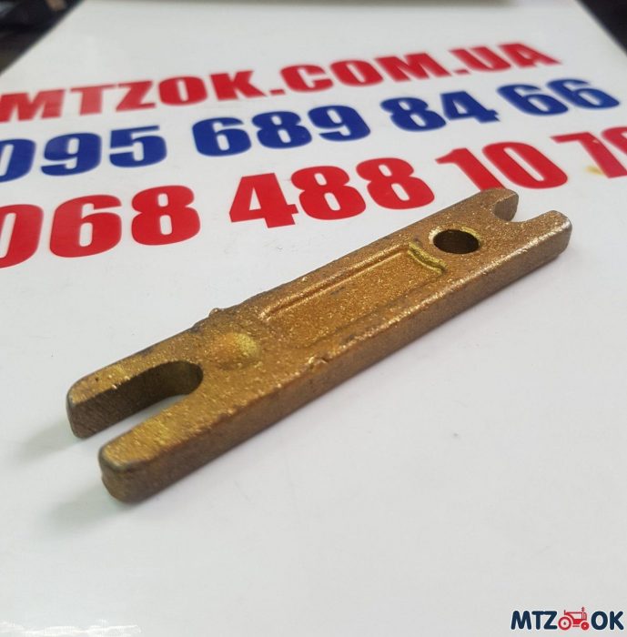 Поводок рычага переключения КПП (пр-во МТЗ) 70-1703202-А Поводок рычага переключения КПП (пр-во МТЗ) 70-1703202-А