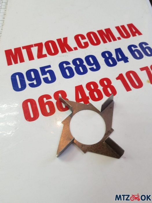 Крыльчатка ротора фильтра центробеж. очист. масла (пр-во БЗА) 240-1404024 Крыльчатка ротора фильтра центробеж. очист. масла (пр-во БЗА) 240-1404024