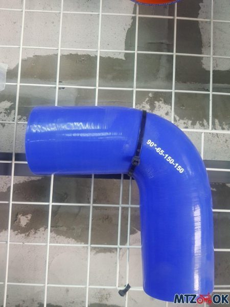 Патрубок (силикон) 90-65-150-150 4 мм Патрубок (силикон) 90-65-150-150 4 мм