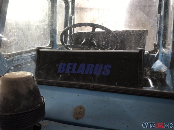 Полка панели кабины МТЗ МК металлическая узкая панель, глухая полочка Полка панели кабины МТЗ МК металлическая узкая панель, глухая полочка