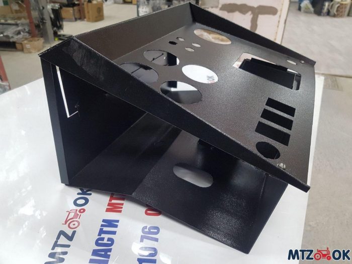 Щиток приборов МТЗ УК н/о (голый каркас) (4+1) Щиток приборов МТЗ УК н/о (голый каркас) (4+1)