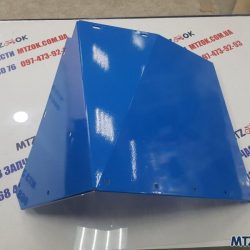 Закрылок МТЗ УК 1,5мм окрашенный правый (80-8404020-Б-01) Закрылок МТЗ УК 1,5мм окрашенный правый (80-8404020-Б-01)
