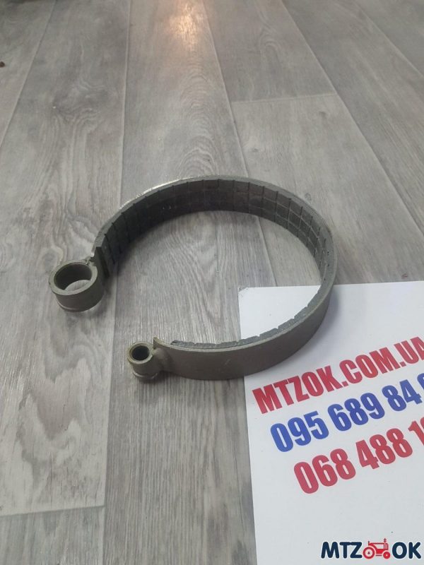 Лента тормозная ВОМ (34 мм) МТЗ 1221 (кубик, круглое крепление) (пр-во Китай) 85-4202100К Лента тормозная ВОМ (34 мм) МТЗ 1221 (кубик, круглое крепление) (пр-во Китай) 85-4202100К