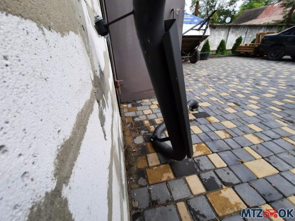 Глушитель МТЗ 1221 прямоток (накладка черная), толщина 1,5мм Глушитель МТЗ 1221 прямоток (накладка черная), толщина 1,5мм