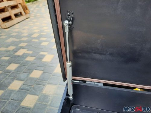 Ящик противовес МТЗ 892 (H40хL60хB37см 95кг) с бампером и подножкой Ящик противовес МТЗ 892 (H40хL60хB37см 95кг) с бампером и подножкой