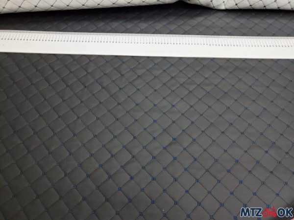 Кожзам черный (синяя стежка) на синтепоне 1.4х1м Кожзам черный (синяя стежка) на синтепоне 1.4х1м