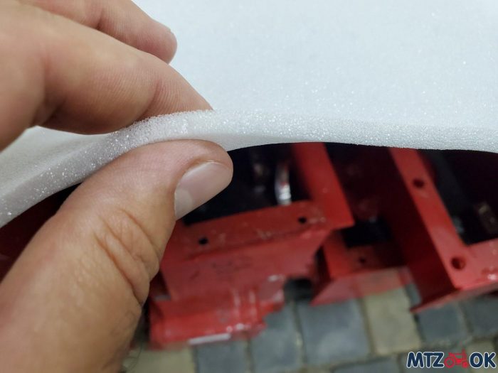 Поролон для обшивки кабины 5мм 1,2х2м Поролон для обшивки кабины 5мм 1,2х2м