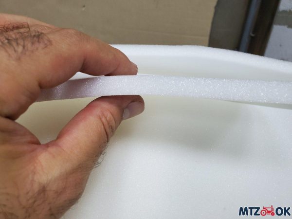 Поролон для обшивки кабины 10мм 1,2х2м Поролон для обшивки кабины 10мм 1,2х2м