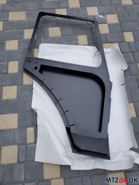 Дверь МТЗ МК левая (каркас, черная) 70-6708040 Дверь МТЗ МК левая (каркас, черная) 70-6708040