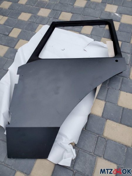 Дверь МТЗ МК левая (каркас, черная) 70-6708040 Дверь МТЗ МК левая (каркас, черная) 70-6708040