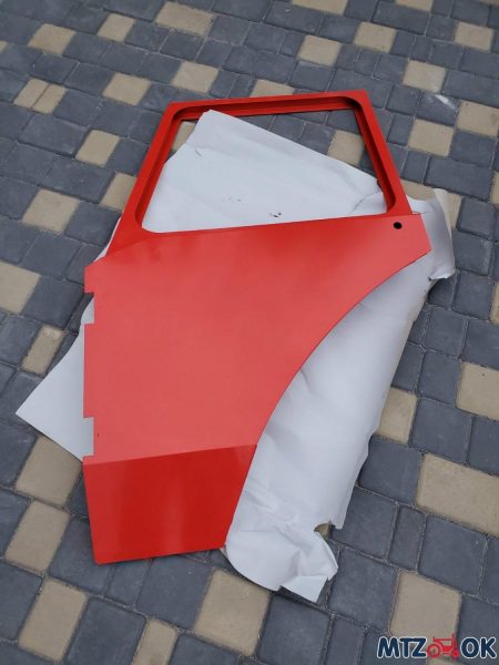 Дверь МТЗ МК левая (каркас, красная) 70-6708040 Дверь МТЗ МК левая (каркас, красная) 70-6708040