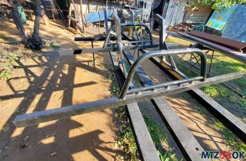 Кенгурятник на МТЗ разборной Кенгурятник на МТЗ разборной