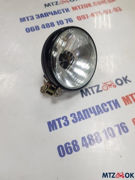Фара МТЗ передняя дорожная 125х152х198мм 12В (пр-во Украина)31.3.04.11 Фара МТЗ передняя дорожная 125х152х198мм 12В (пр-во Украина)31.3.04.11