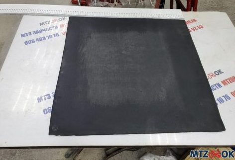 Шумоизоляция кабины трактора с хранения(резина) 70х70х4,5мм Шумоизоляция кабины трактора с хранения(резина) 70х70х4,5мм