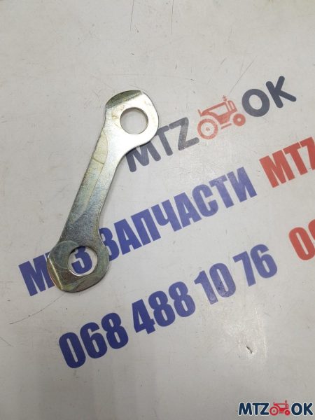 Пластина крепления кронштейна МТЗ 70-4605034 Пластина крепления кронштейна МТЗ 70-4605034