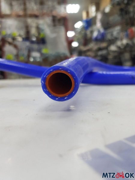 Рукав напорный 16х10 (3х-слойный) силикон 1м (ЕН.16/2/4.5-50000) Рукав напорный 16х10 (3х-слойный) силикон 1м (ЕН.16/2/4.5-50000)