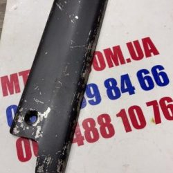 Прижим пола кабины МТЗ правый (пр-во МТЗ) 80-6702348-01 Прижим пола кабины МТЗ правый (пр-во МТЗ) 80-6702348-01