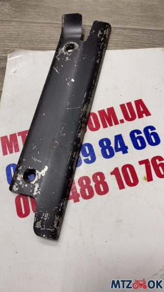 Прижим пола кабины МТЗ правый (пр-во МТЗ) 80-6702348-01 Прижим пола кабины МТЗ правый (пр-во МТЗ) 80-6702348-01