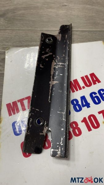 Прижим пола кабины МТЗ правый (пр-во МТЗ) 80-6702348-01 Прижим пола кабины МТЗ правый (пр-во МТЗ) 80-6702348-01