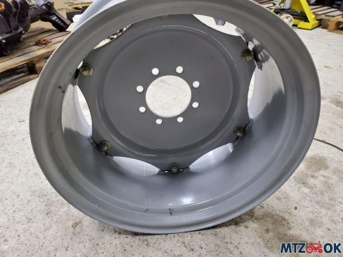 Диск колеса ведущий передний на 8 шпилек (балочный мост) (пр-во БЗТДиА)W12-24-3101020 Диск колеса ведущий передний на 8 шпилек (балочный мост) (пр-во БЗТДиА)W12-24-3101020