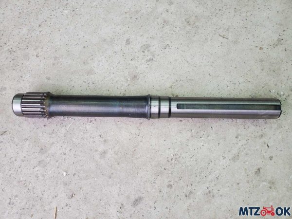 Полуось моста задн. МТЗ нов. обр. (пр-во МТЗ)50-2407082-А-01 Полуось моста задн. МТЗ нов. обр. (пр-во МТЗ)50-2407082-А-01