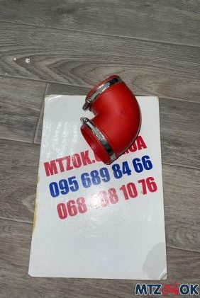 Патрубок фильтра воздушного КАМАЗ угловой d68мм 60х60 (силикон) красный Патрубок фильтра воздушного КАМАЗ угловой d68мм 60х60 (силикон) красный