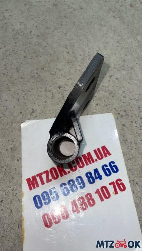 Втулка оси навески для усиления под мост с кронштейном на 2 отверстия (трубка 4мм) Втулка оси навески для усиления под мост с кронштейном на 2 отверстия (трубка 4мм)