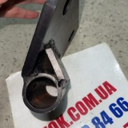 Втулка оси навески для усиления под мост с кронштейном на 2 отверстия (трубка 4мм)