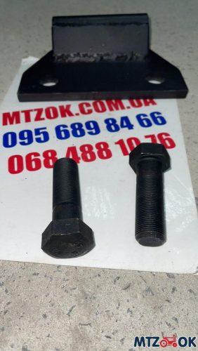 Втулка оси навески для усиления под мост с кронштейном на 2 отверстия (трубка 4мм)с болтами Втулка оси навески для усиления под мост с кронштейном на 2 отверстия (трубка 4мм)с болтами