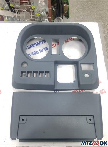 Щиток приборов МТЗ УК н/о (накладка пластик овальная) к-т 3шт. 826-3805020 Щиток приборов МТЗ УК н/о (накладка пластик овальная) к-т 3шт. 826-3805020