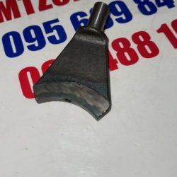 Вилка муфты коробки разд. МТЗ (пр-во БЗТДиА)52-1802084 Вилка муфты коробки разд. МТЗ (пр-во БЗТДиА)52-1802084