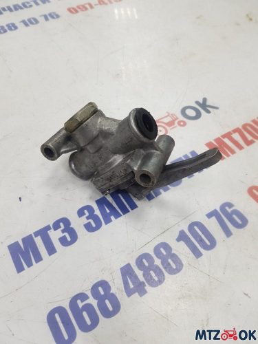 Кран разобщительный МТЗ 80,82 (пр-во Украина) А29.71.000 Кран разобщительный МТЗ 80,82 (пр-во Украина) А29.71.000